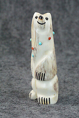 Bear Zuni Fetish Carving - Claudia Peina
