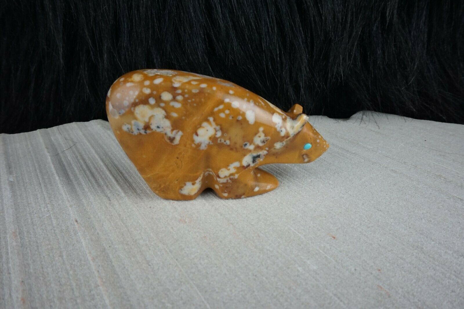 Bear Zuni Fetish Carving - Ronnie Lunasee - High Lonesome Trading