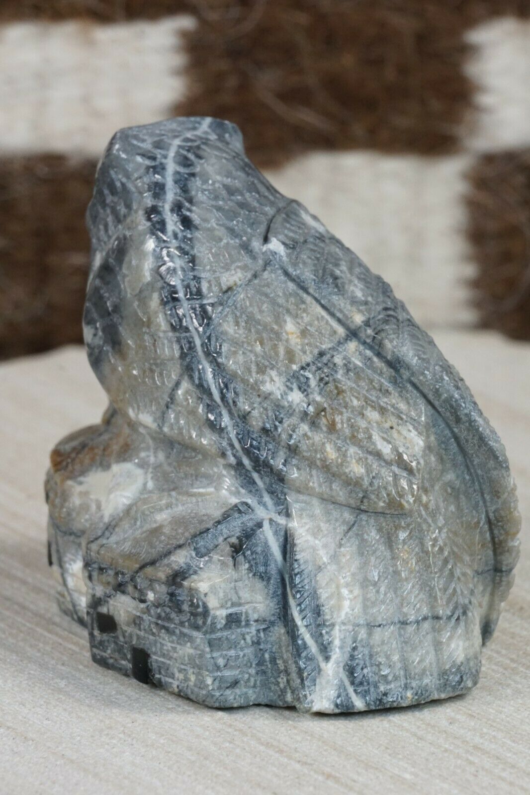Owl Zuni Fetish Carving - Derrick Kaamasee