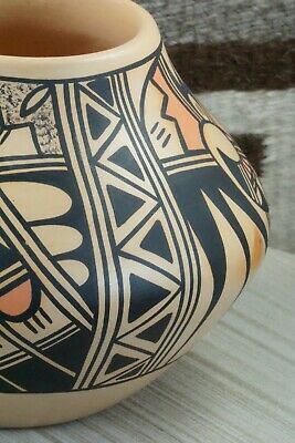 Hopi Pottery - Alta Yesslith