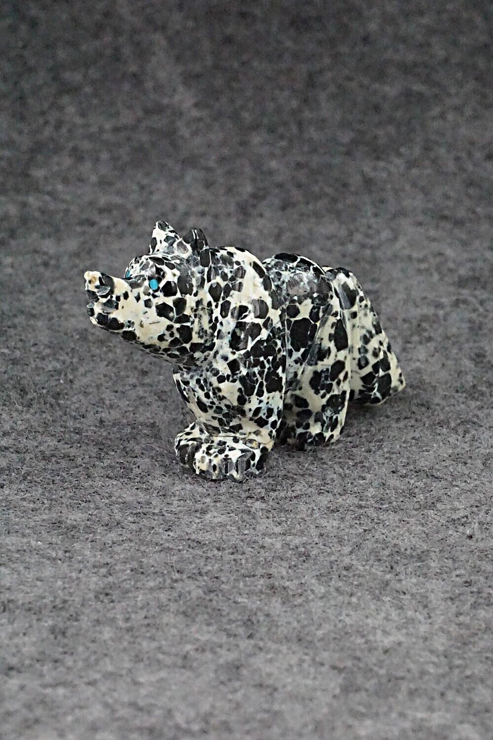 Wolf Navajo Fetish Carving - Albert Livingston