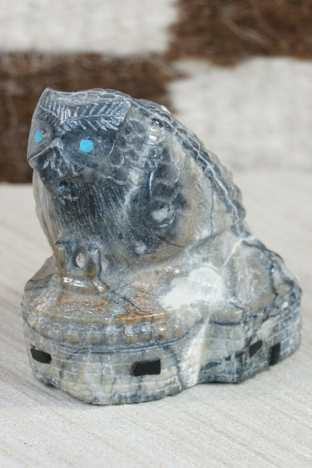 Owl Zuni Fetish Carving - Derrick Kaamasee