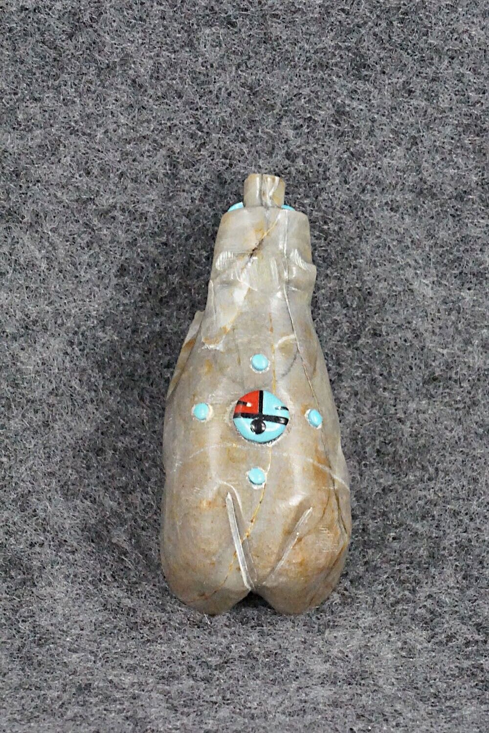 Bear Zuni Fetish Carving - Danette Laate