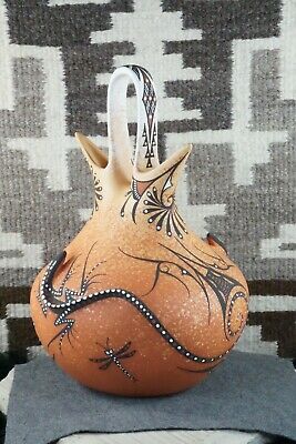 Zuni Pottery - Deldrick Cellicion