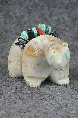Bear Zuni Fetish Carving - Paulette Quam