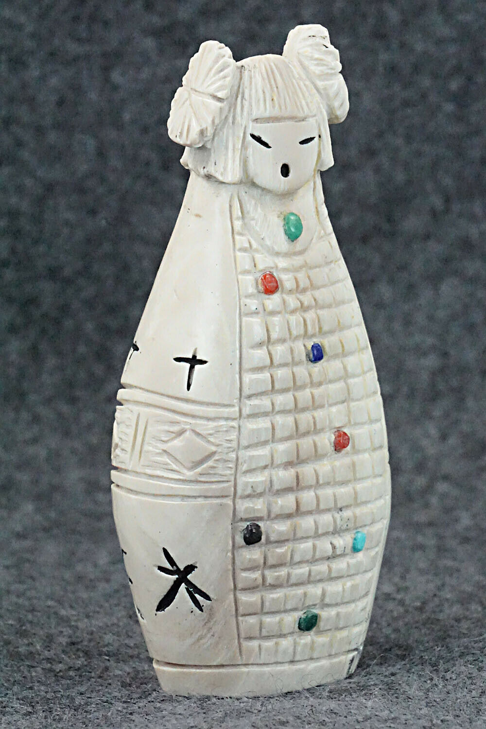 Corn Maiden Zuni Fetish Carving - Sandra Quandelacy