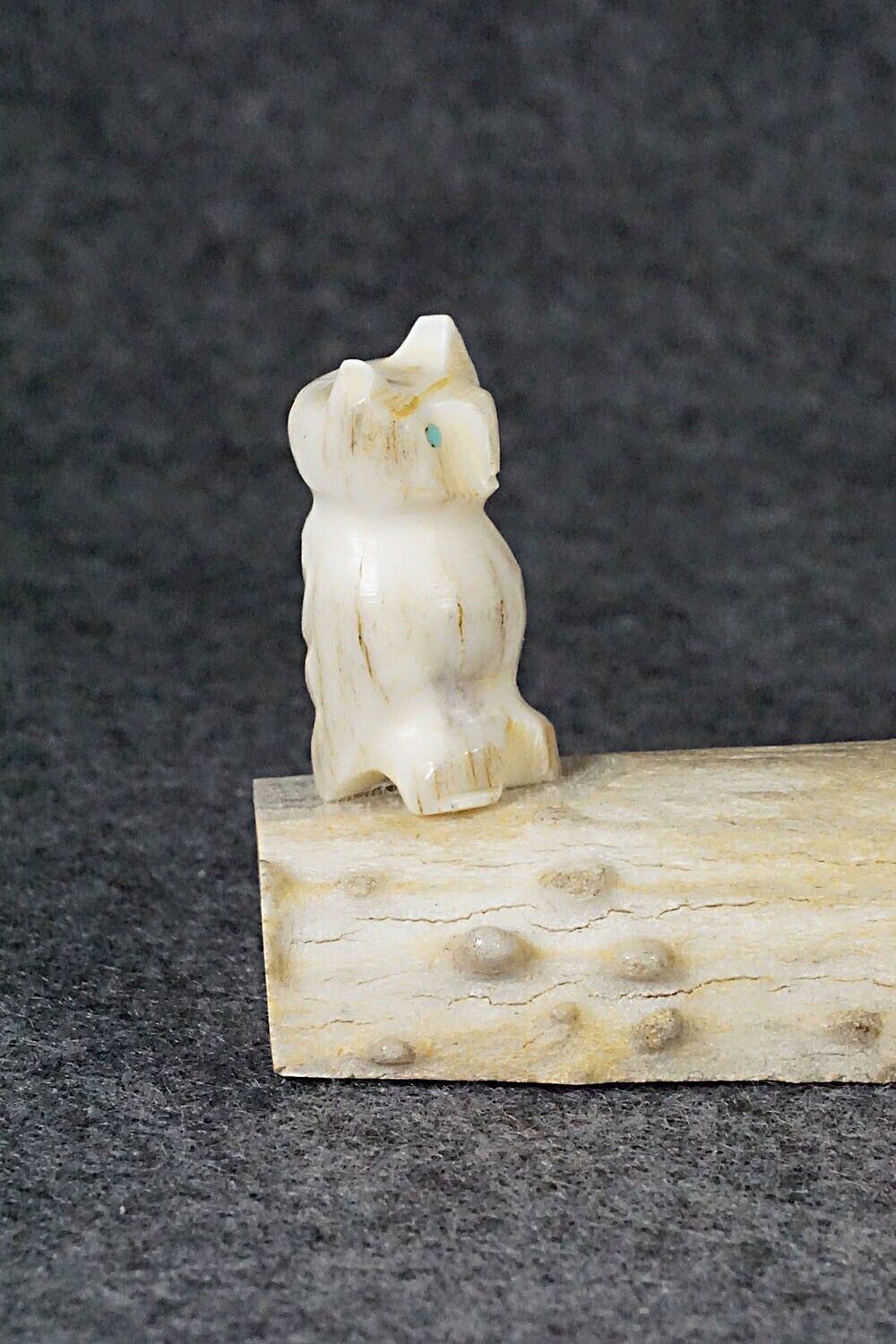 Owl Zuni Fetish Carving - Brandon Phillips