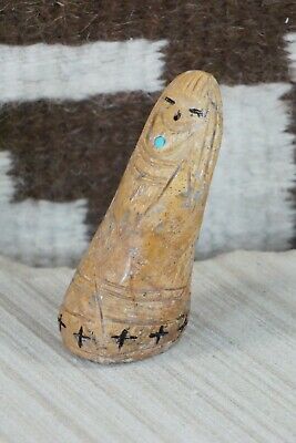 Corn Maiden Zuni Fetish Carving - Faye Quandelacy