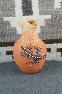 Zuni Pottery - Lorenda Cellicion