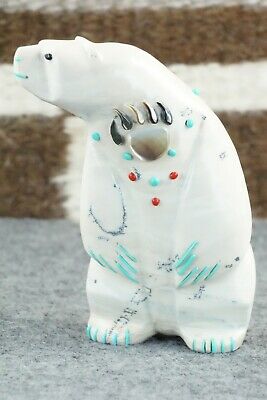 Bear Zuni Fetish Carving - Michael Laweka