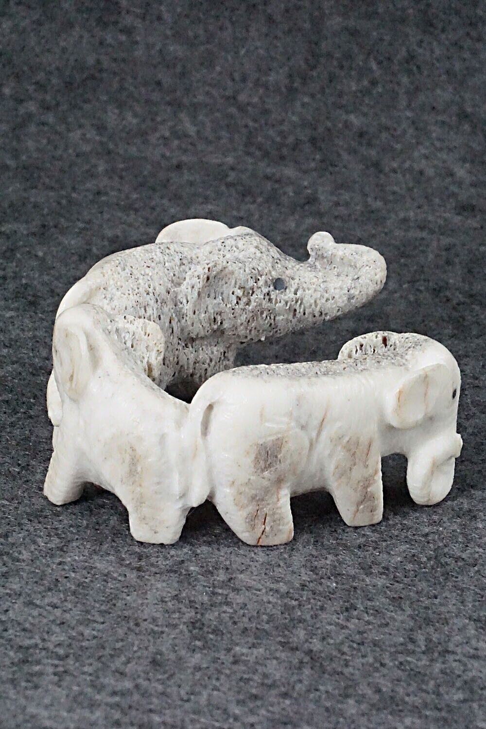 Elephant Zuni Fetish Carving - Maxx Laate
