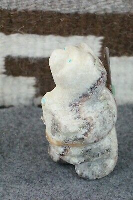 Bear Zuni Fetish Carving - Ariane Quam
