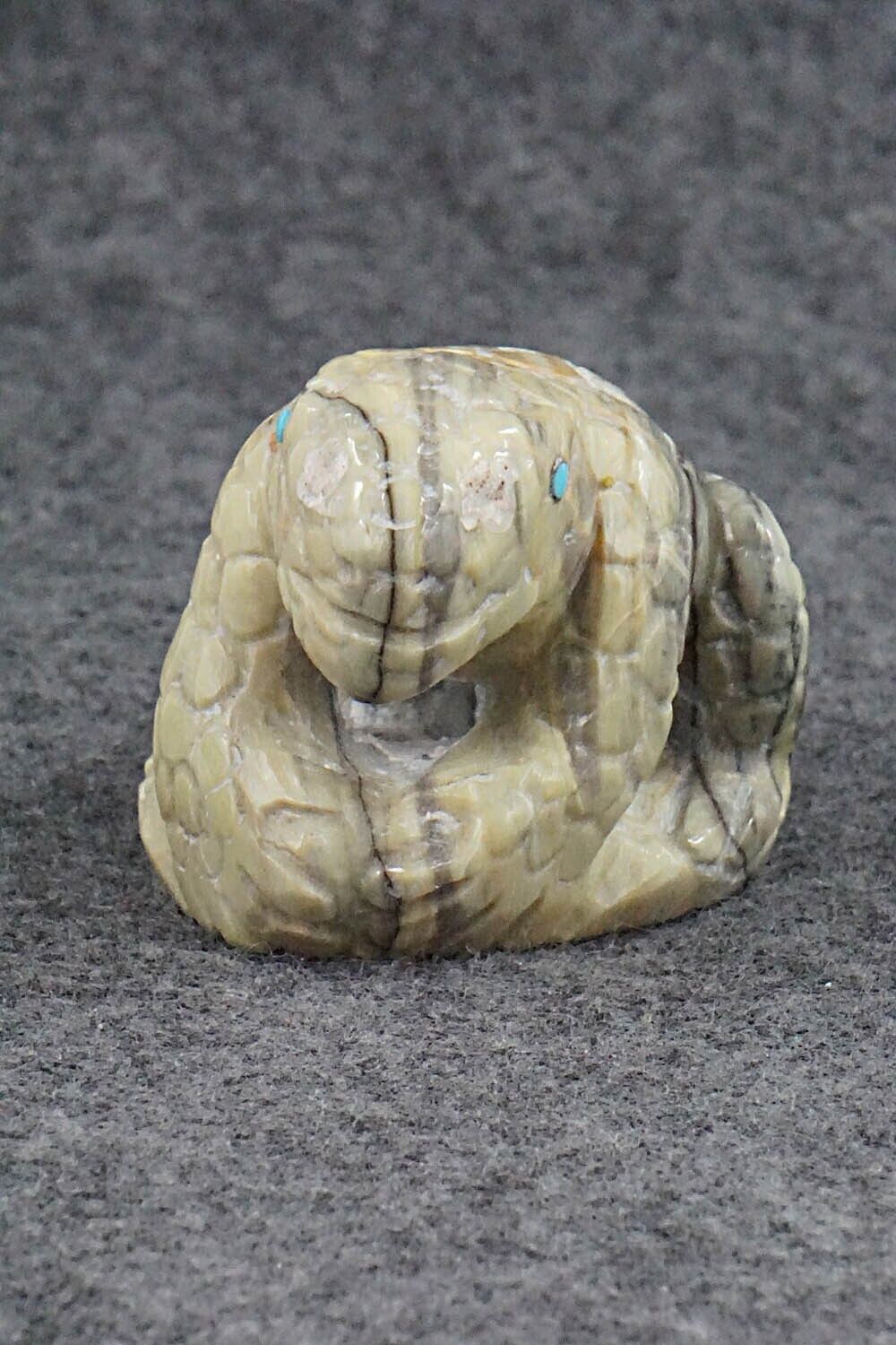 Frog Zuni Fetish Carving - Carlton Kaamasee
