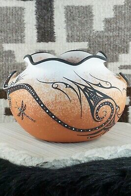 Zuni Pottery - Deldrick Cellicion