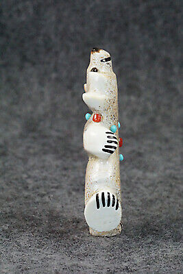 Bear Zuni Fetish Carving - Claudia Peina