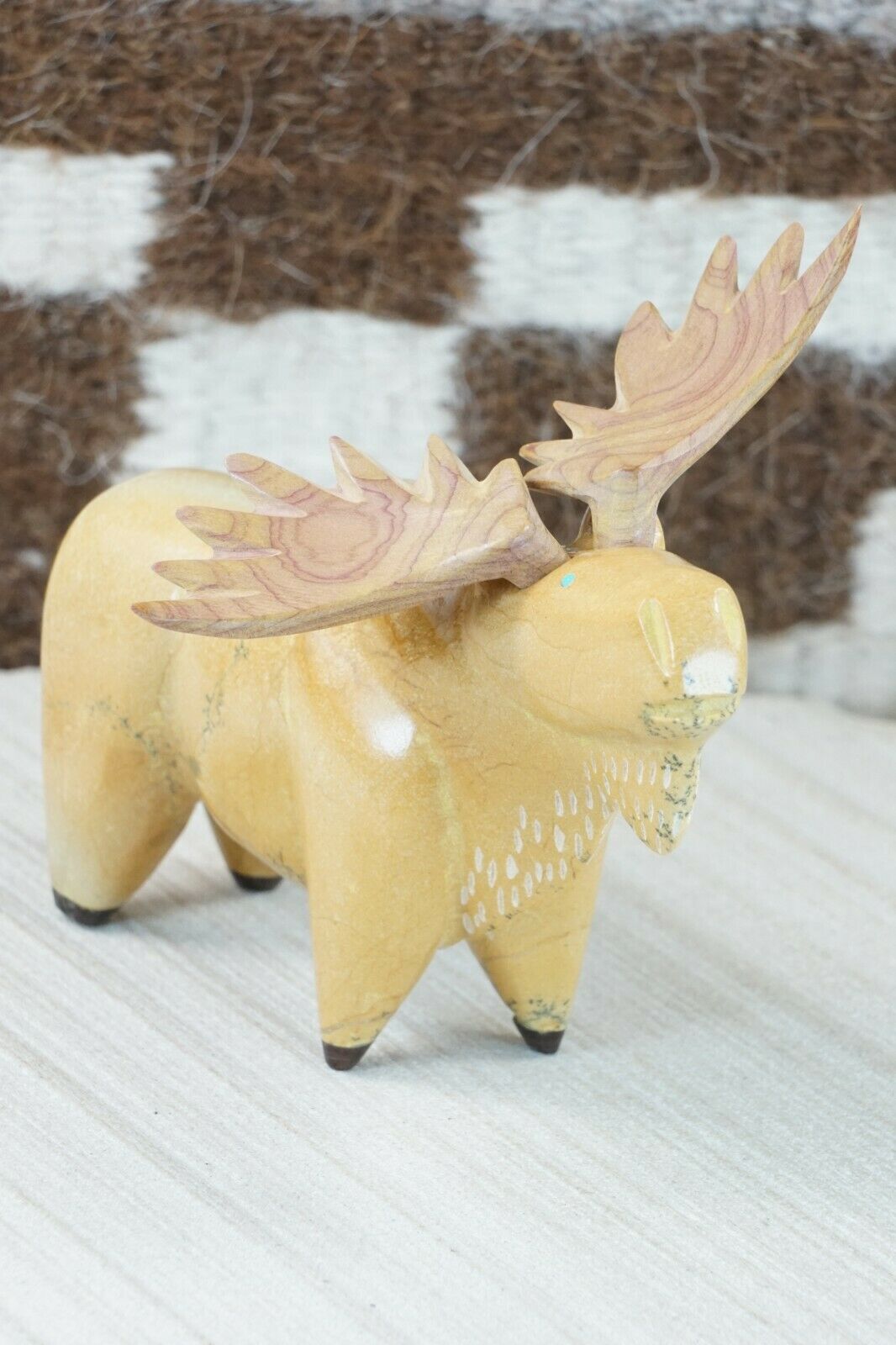 Moose Zuni Fetish Carving - Enrike Leekya