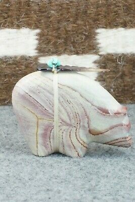 Bear Zuni Fetish Carving - Daphne Quam