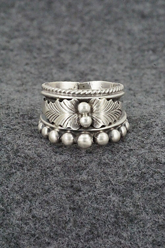 Sterling Silver Ring - Tom Lewis - Size 7