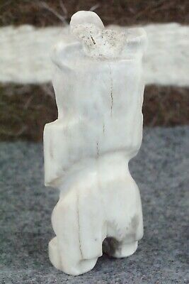 Bear Zuni Fetish Carving - Allison White