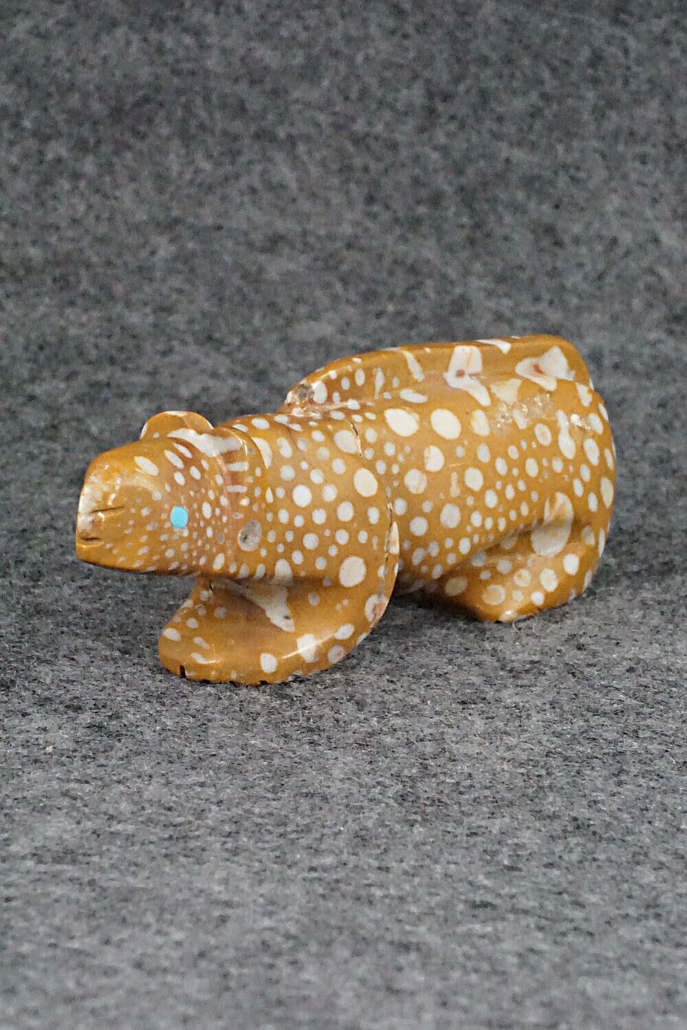 Mountain Lion Zuni Fetish Carving - Ronnie Lunasee