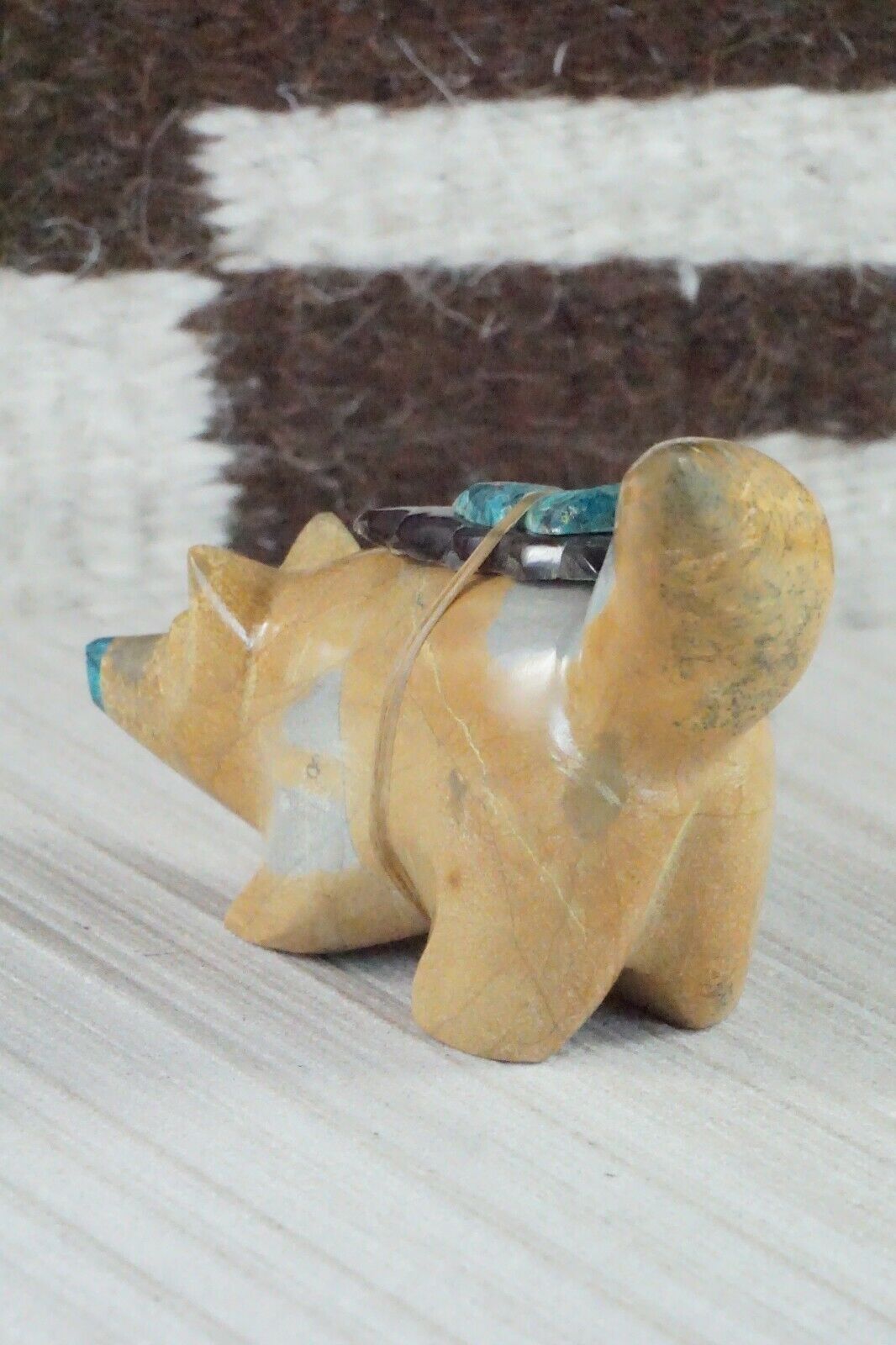 Wolf Zuni Fetish Carving - Enrike Leekya