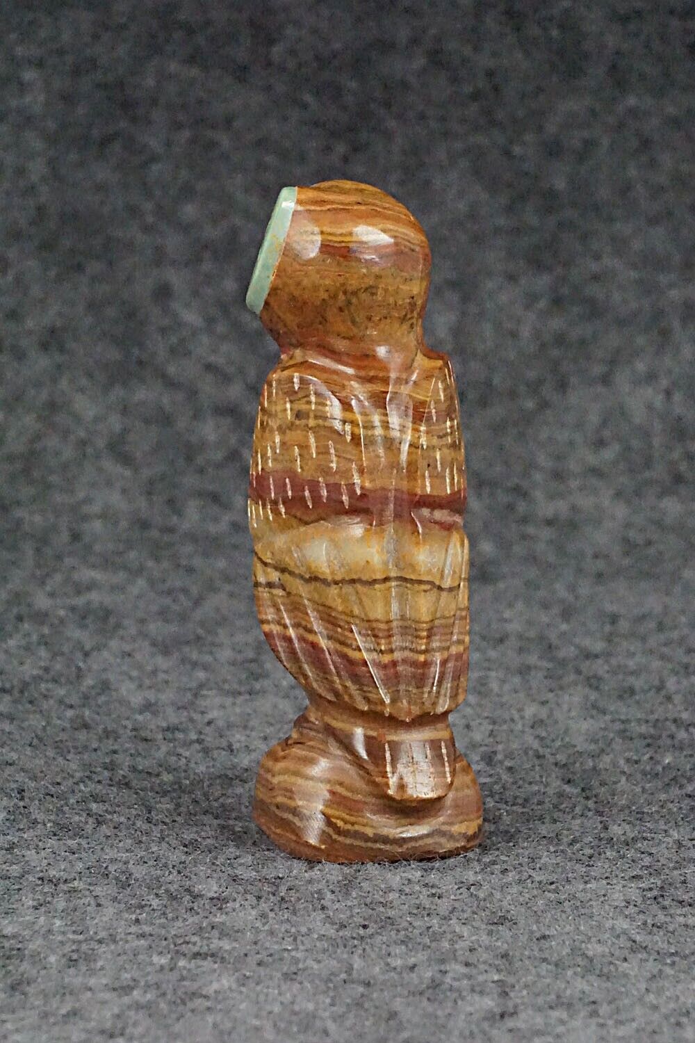 Owl Zuni Fetish Carving - Enrike Leekya