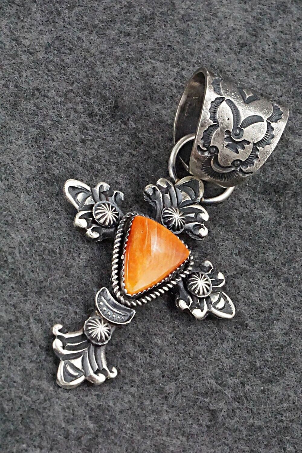 Spiny Oyster and Sterling Silver Pendant - Eva Billah