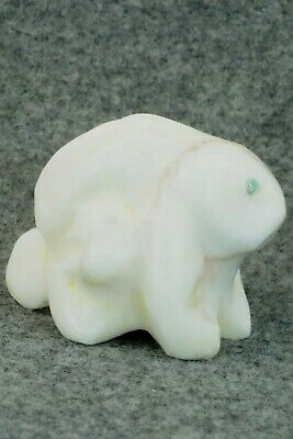 Rabbit Zuni Fetish Carving - Ariane Quam