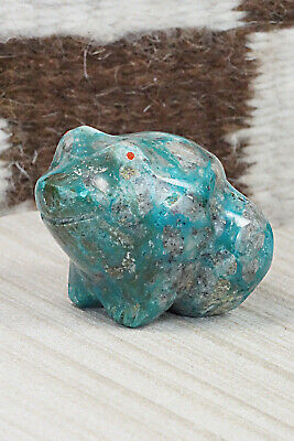 Frog Zuni Fetish Carving - Daphne Quam