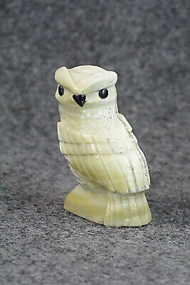 Owl Zuni Fetish Carving - Edison Bobelu