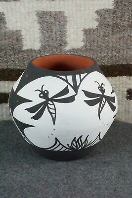 Zuni Pottery - Darla Westika