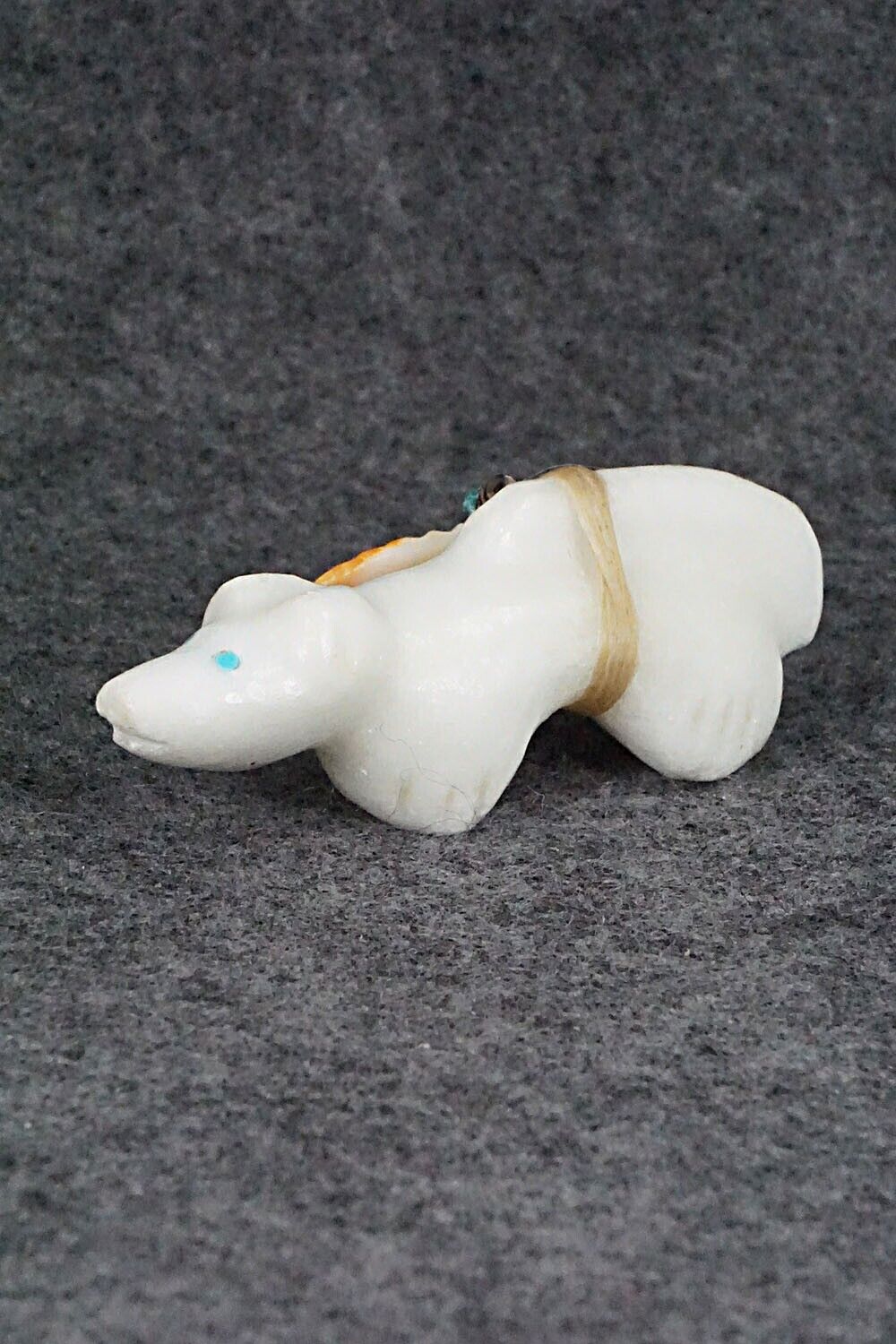Mountain Lion Zuni Fetish Carving - Peter Gasper