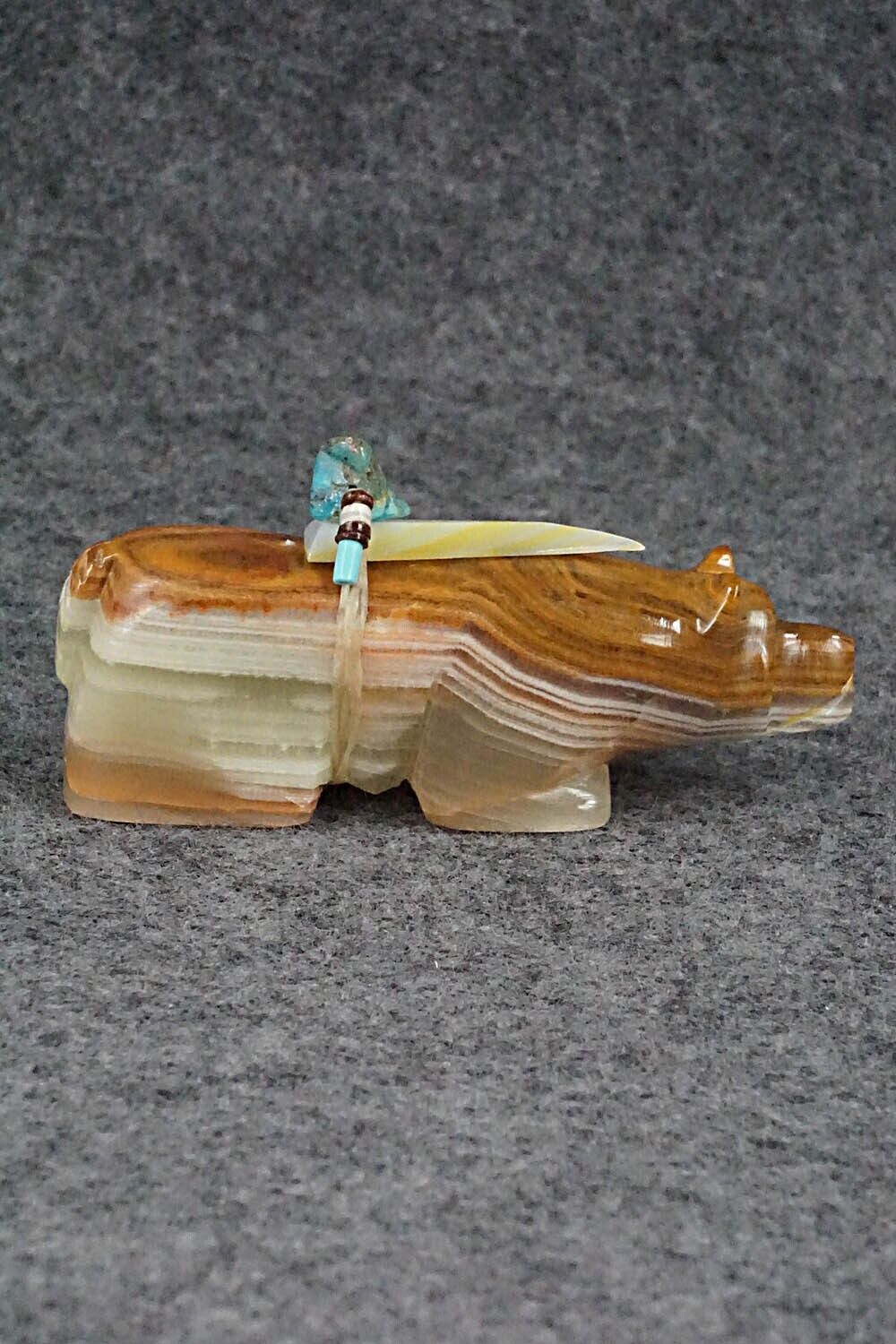 Bear Zuni Fetish Carving - Alex Tsethlikai