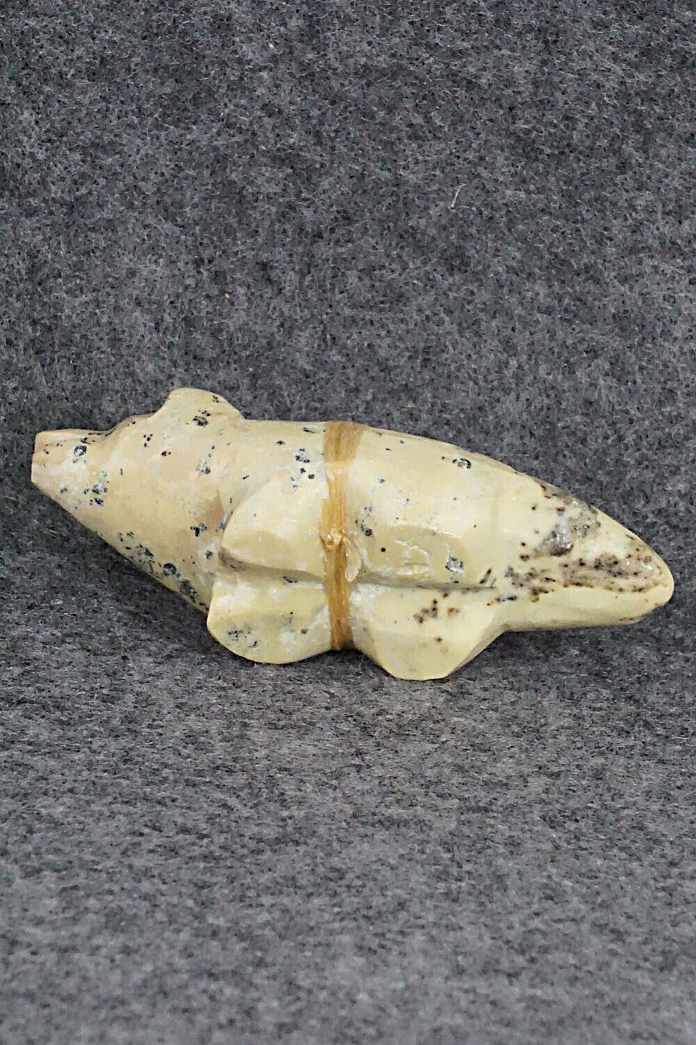 Badger Zuni Fetish Carving - Delvin Leekya