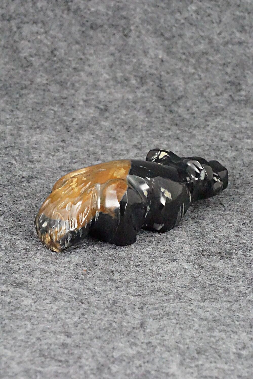 Badger Zuni Fetish Carving - Rodney Laiwakete