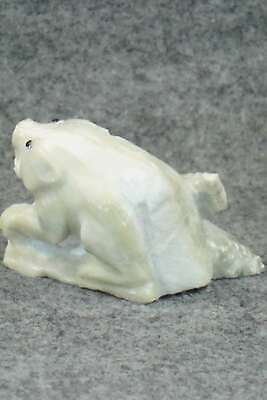 Beaver Zuni Fetish Carving - Derrick Kaamasee