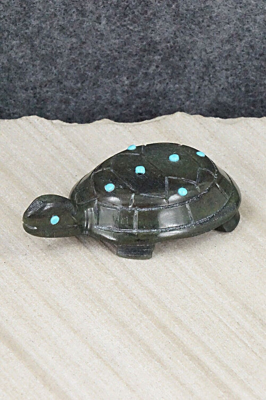 Turtle Zuni Fetish Carving - Ronnie Lunasee
