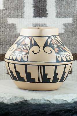 Hopi Pottery - D. Yesslith