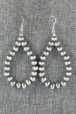 Navajo Pearl Earrings - Louise Joe