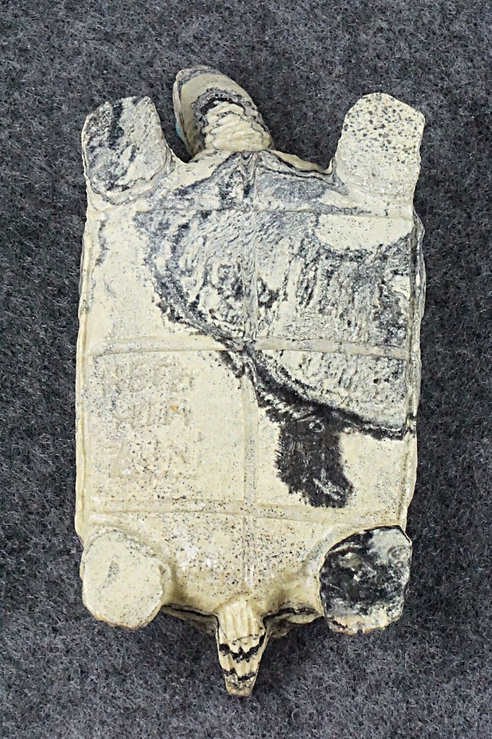 Turtle Zuni Fetish Carving - Herbert Him