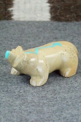 Badger Zuni Fetish Carving - Enrike Leekya