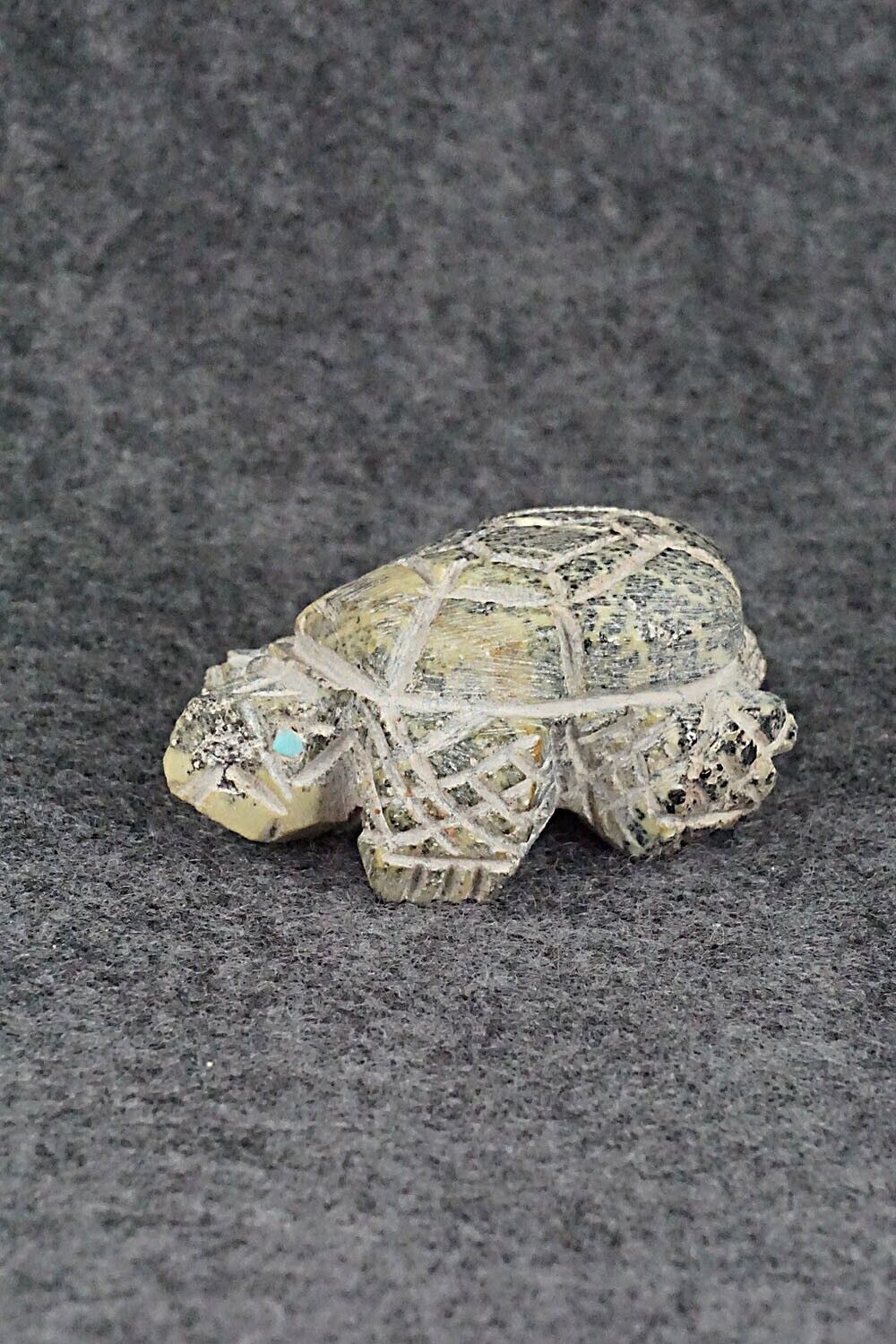Turtle Zuni Fetish Carving - Jon Quam