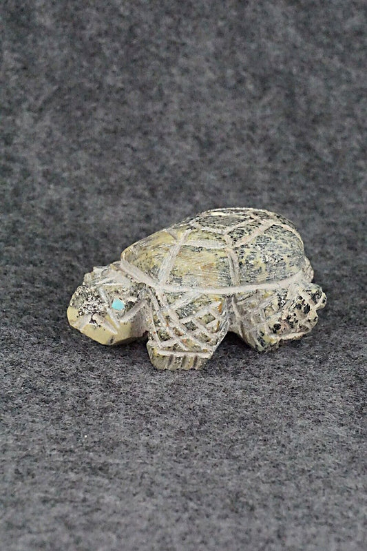 Turtle Zuni Fetish Carving - Jon Quam