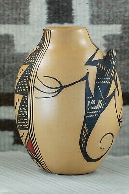 Hopi Pottery - D. Tsinnie