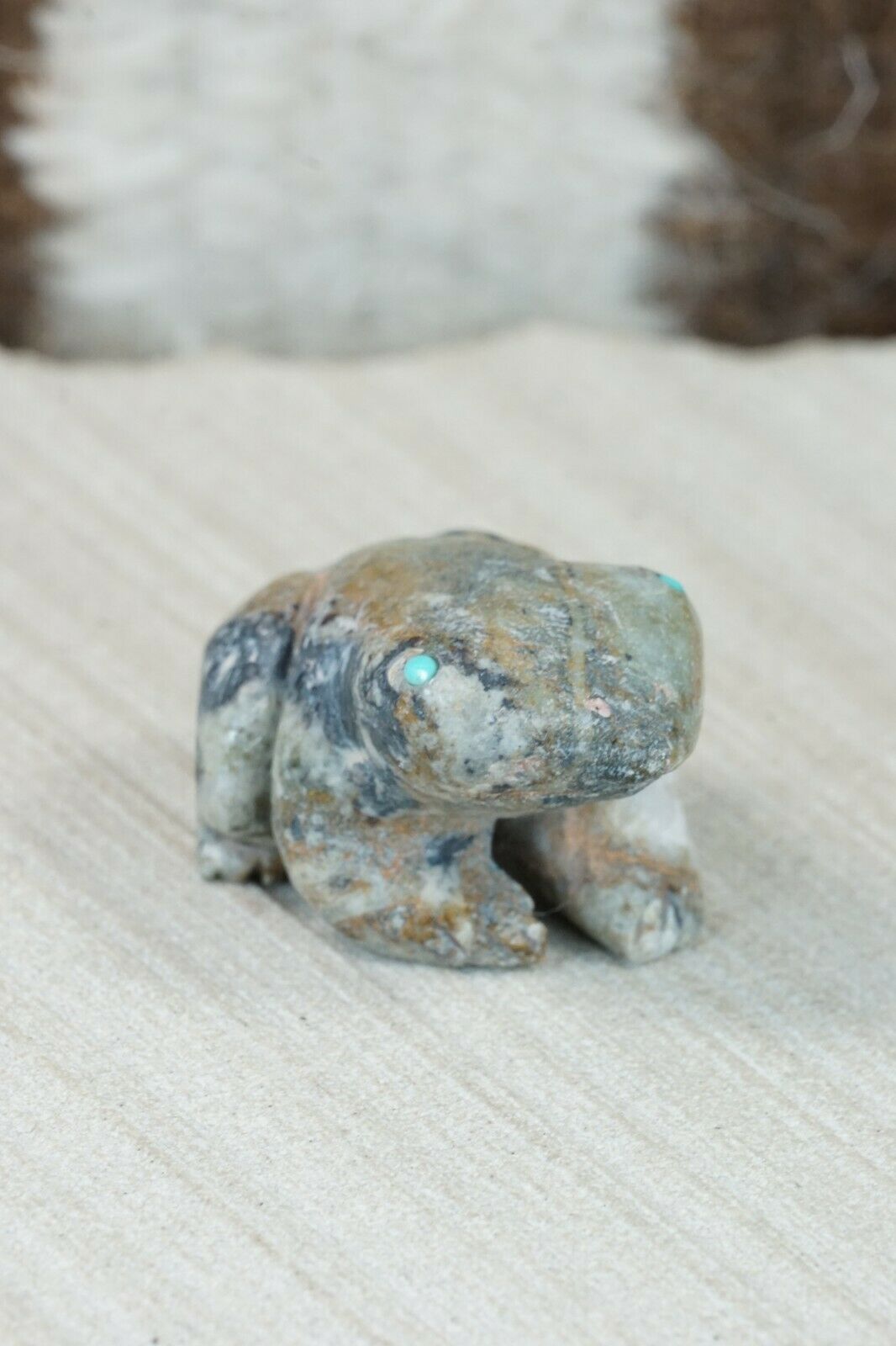 Frog Zuni Fetish Carving - Jonas Hastito