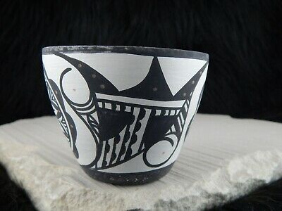Zuni Pottery - Darla Westika - Zuni Handmade Pottery - Native American - High Lonesome Trading
