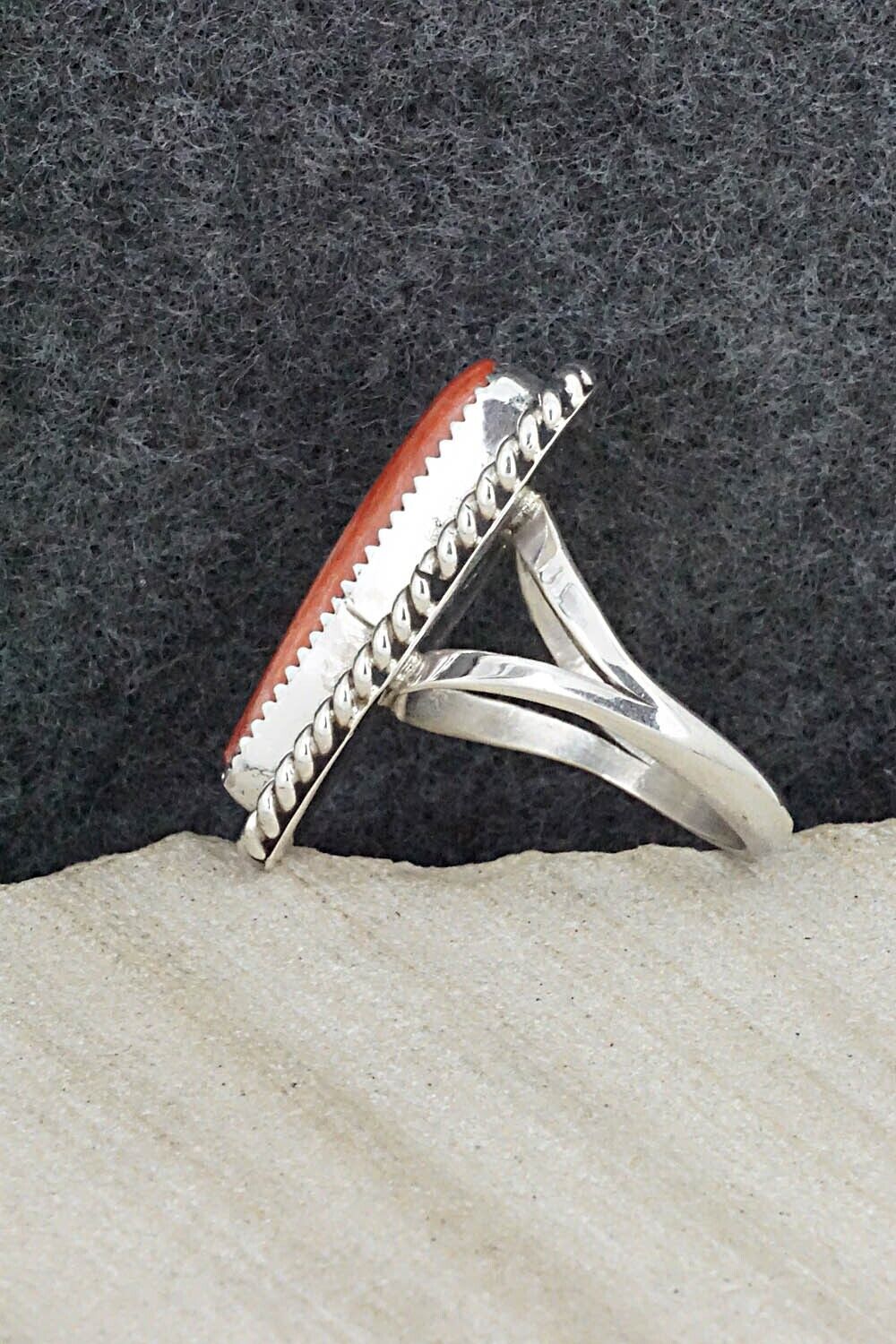 Spiny Oyster & Sterling Silver Ring - Benjamin Martinez - Size 7.25