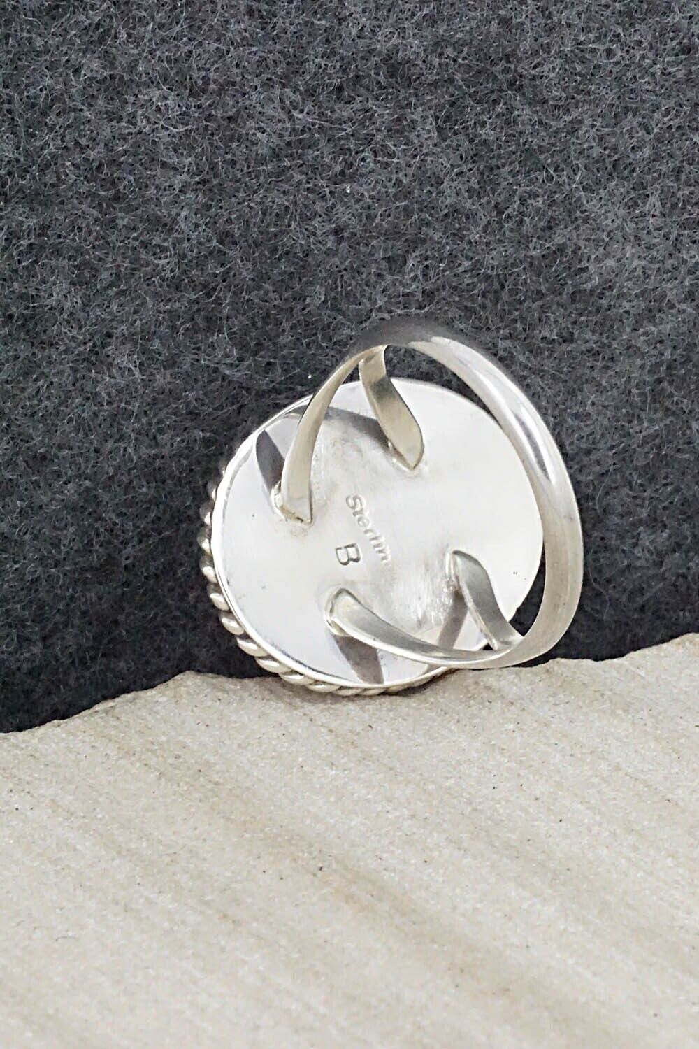 Spiny Oyster & Sterling Silver Ring - Benjamin Martinez - Size 9