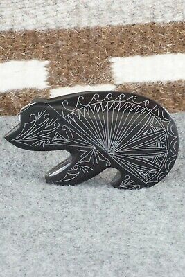 Bear Zuni Fetish Carving - Jonathan Natewa