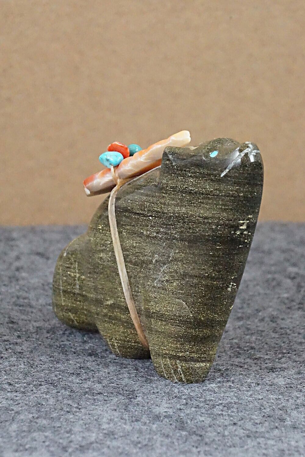 Wolf Zuni Fetish Carving - Leland Boone